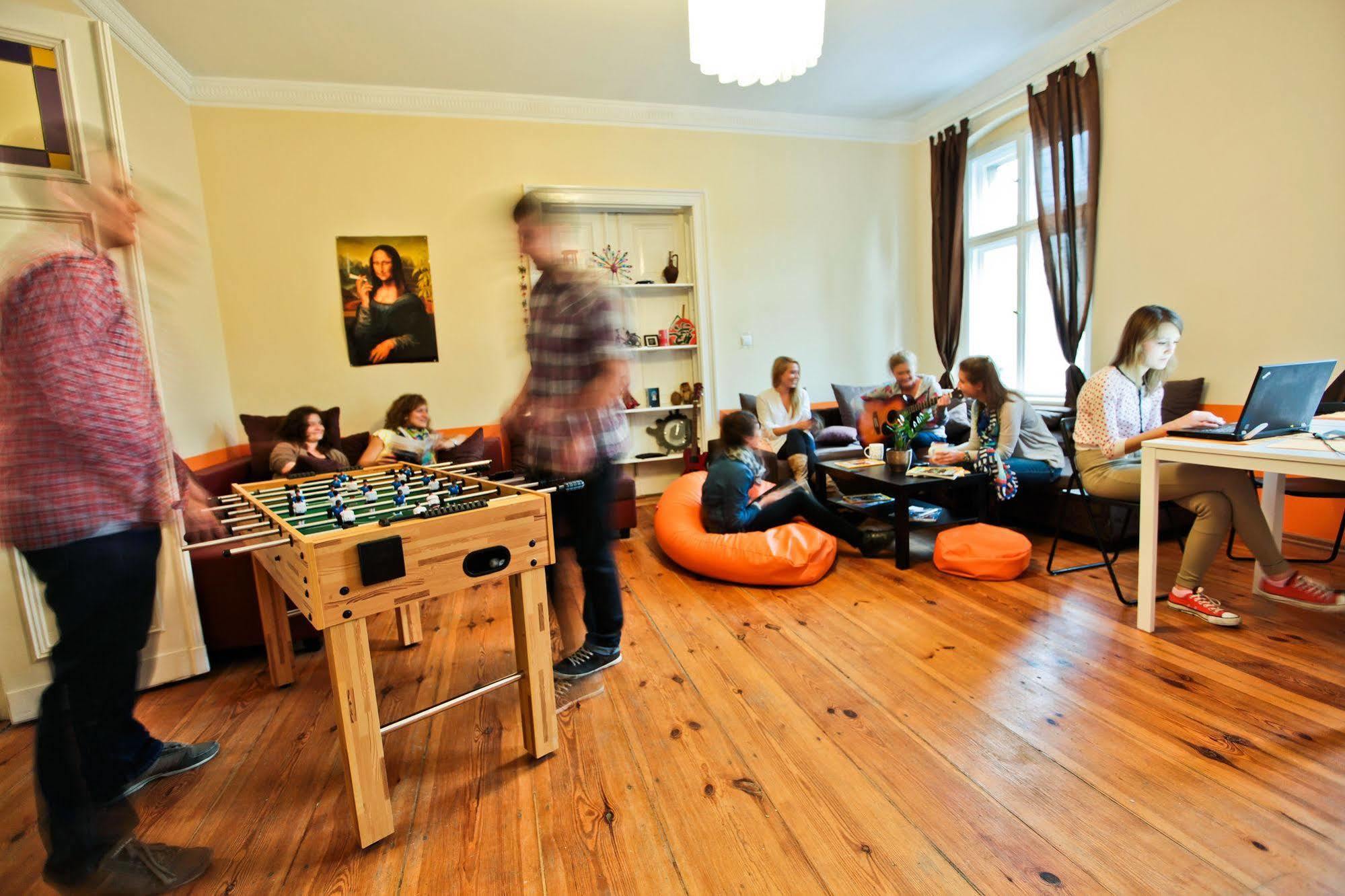 Poco Loco Hostel Poznań Esterno foto