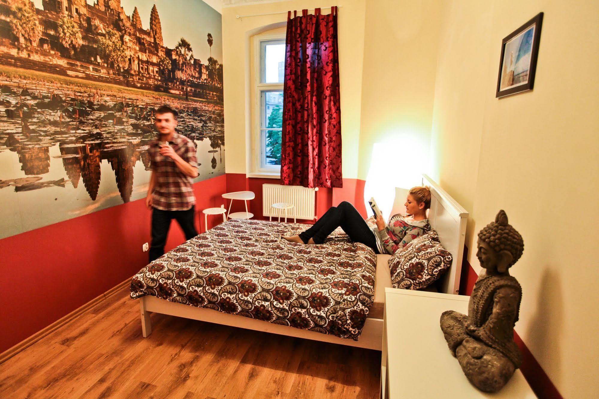 Poco Loco Hostel Poznań Esterno foto
