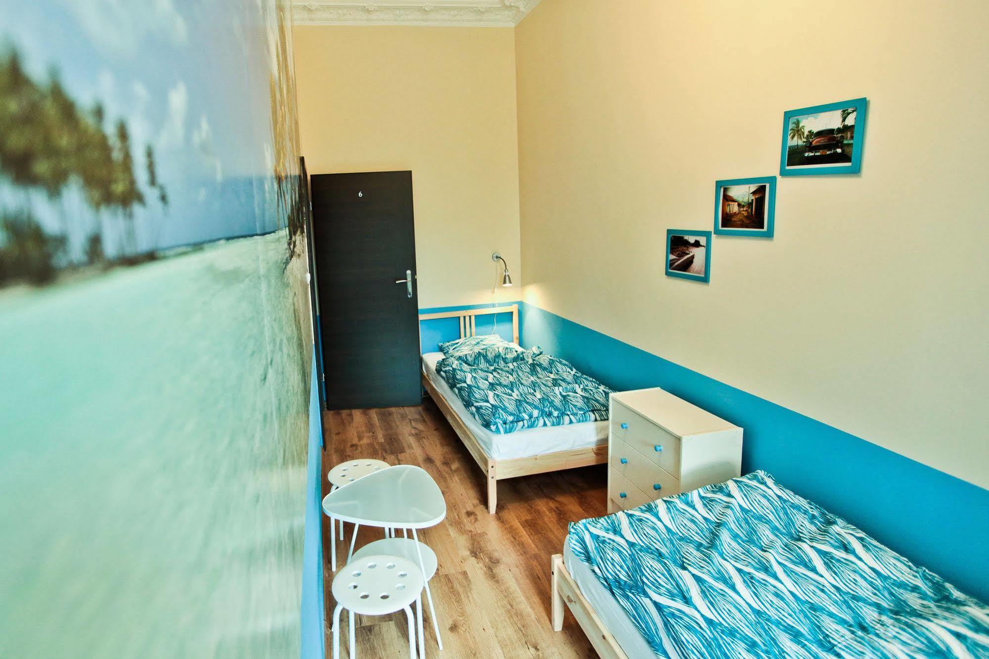 Poco Loco Hostel Poznań Esterno foto