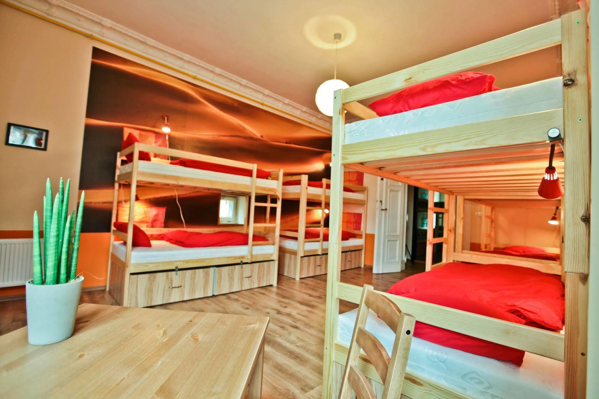 Poco Loco Hostel Poznań Esterno foto
