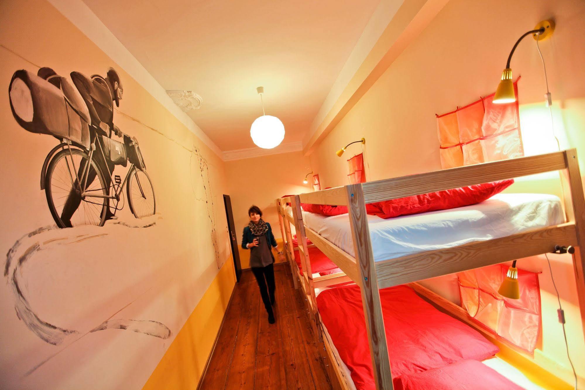 Poco Loco Hostel Poznań Esterno foto
